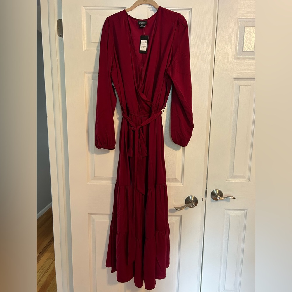 NWT City Chic Dress